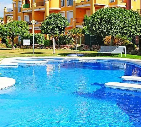 Apartamento Con Patio Y Salida A La Piscina. Calpe