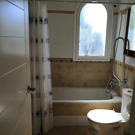 Apartman Con Patio Y Salida A La Piscina.