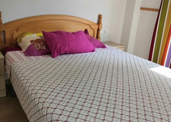 Con Patio Y Salida A La Piscina. Lejlighed