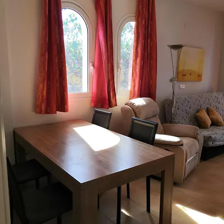 Con Patio Y Salida A La Piscina. Апартаменты Кальпе