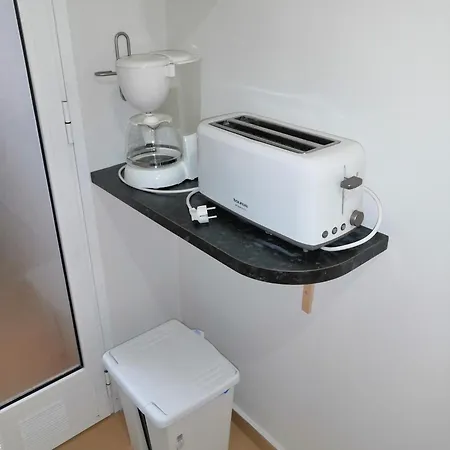 Con Patio Y Salida A La Piscina. Апартаменты